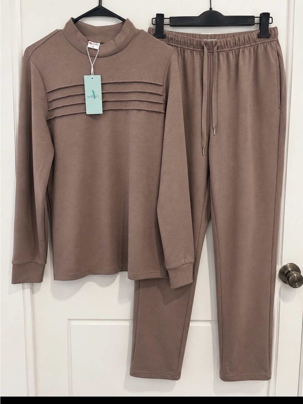 Relaxed Taupe Women's Pajama Set - Soft Long-Sleeve Top & Jogger Pants